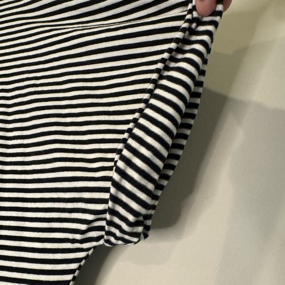 Andree by Unit Striped/Leopard Print Women's Hooded top size 1X black and white - Picture 6 of 7